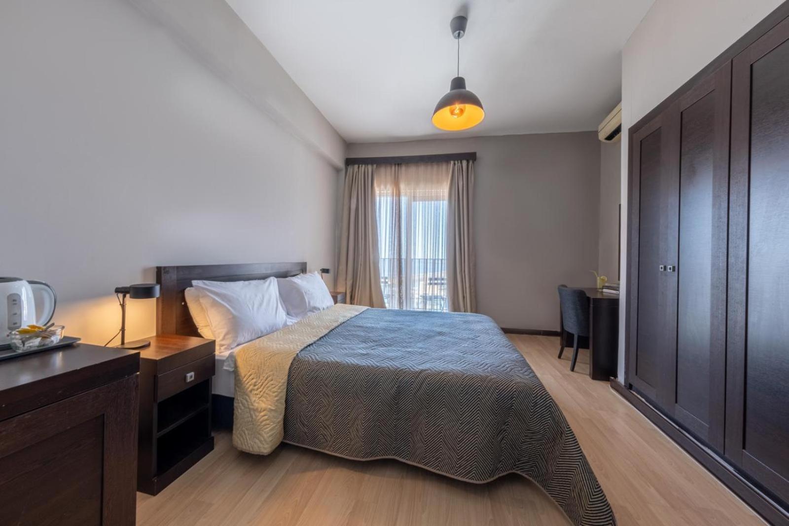Kyrenia British Harbour Hotel Bagian luar foto