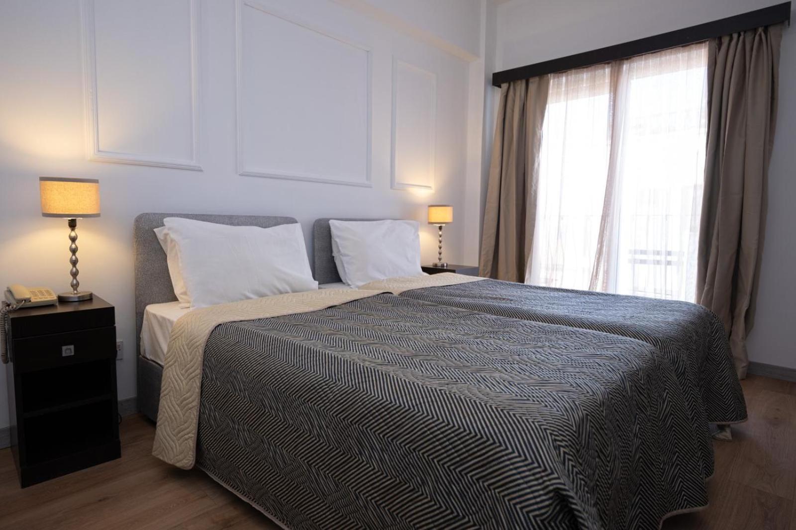 Kyrenia British Harbour Hotel Bagian luar foto