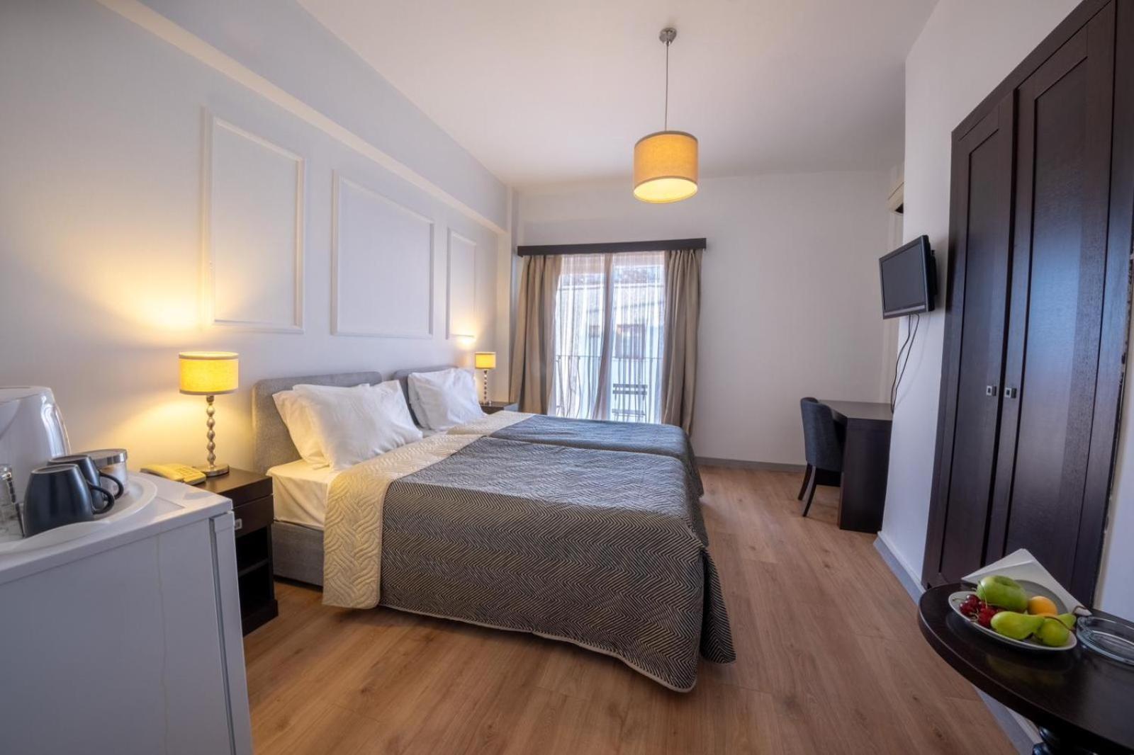 Kyrenia British Harbour Hotel Bagian luar foto