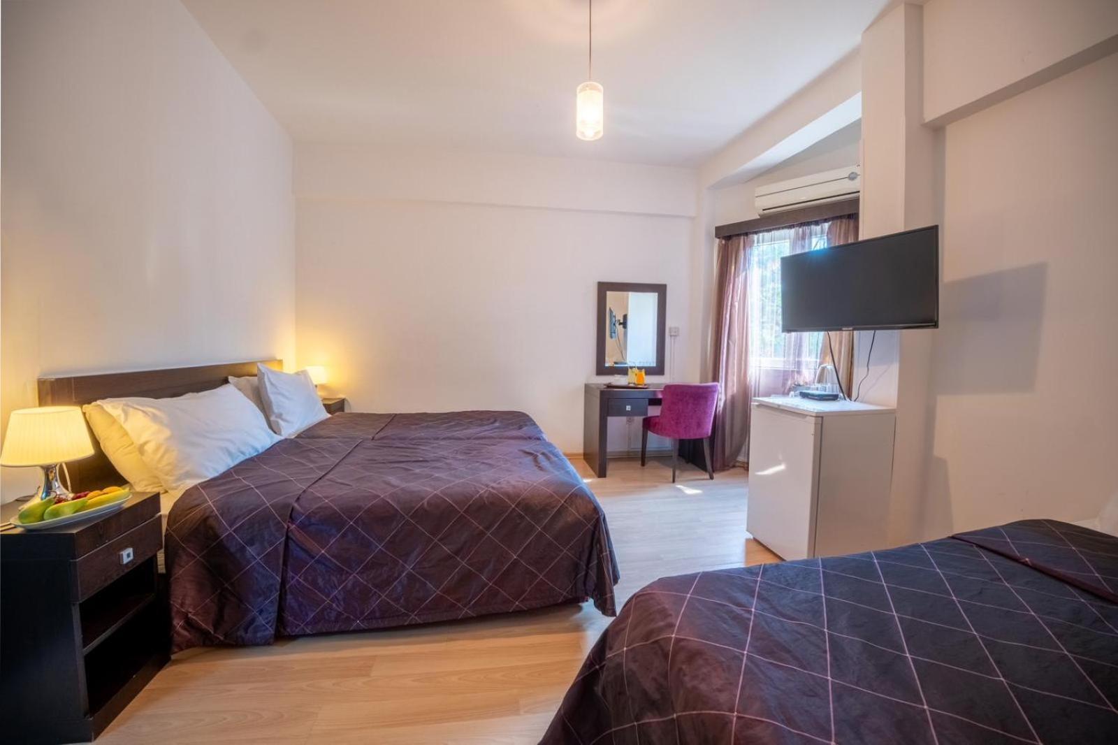 Kyrenia British Harbour Hotel Bagian luar foto