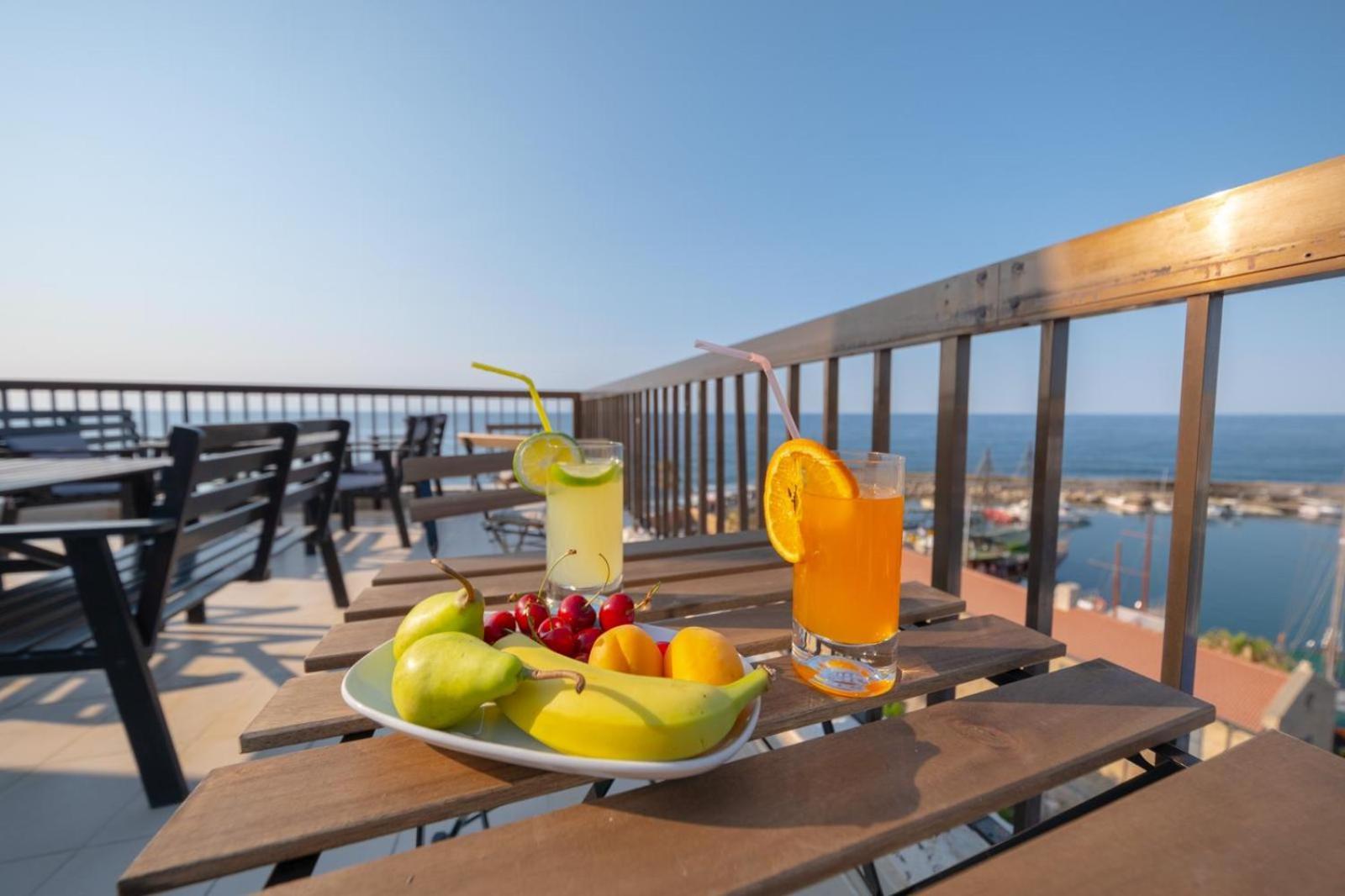 Kyrenia British Harbour Hotel Bagian luar foto