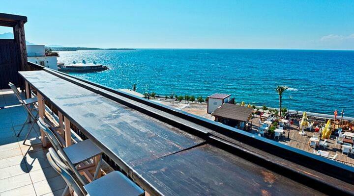 Kyrenia British Harbour Hotel Bagian luar foto
