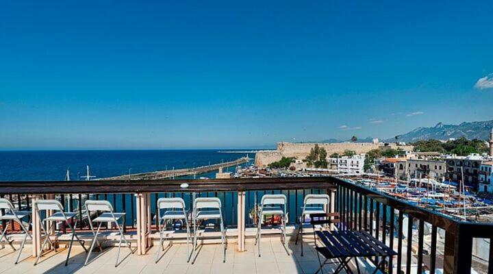 Kyrenia British Harbour Hotel Bagian luar foto